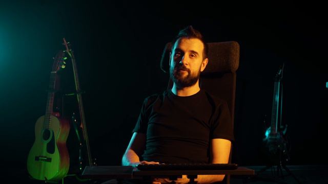 Алексей Акинчиц — Поле