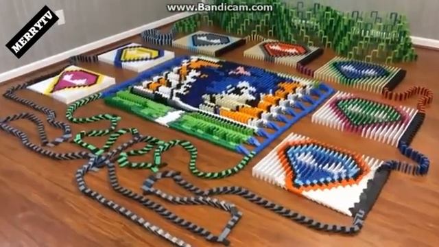 КРУТАЯ ЦЕПНАЯ РЕАКЦИЯ ИЗ ФИШЕК ДОМИНО! смотреть онлайн