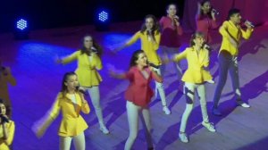 Заслуженный коллектив РФ "Соловушка" - Молодежь России (муз. и сл. Н. и И.Нужины)
