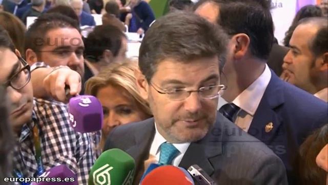 Catalá dice que el Rey podría proponer a Sánchez primero смотреть онлайн