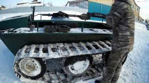 Как натягивать гусеницу на самодельном вездеходе. Испытания по снегу.