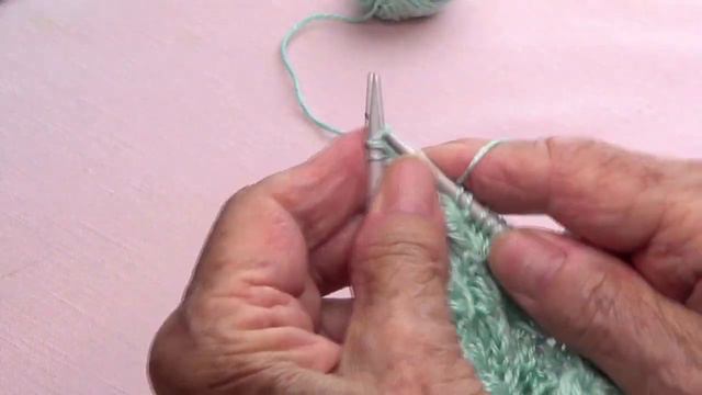 Knitted Lotus Beanie Hat Video Tutorial- Circular Knitting Slouchy Beanie With Flowers - Round Kni смотреть онлайн