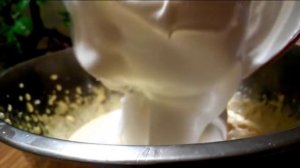 Как приготовить воздушный пышный шоколадный бисквит для торта рецепт [Вкусная находка]