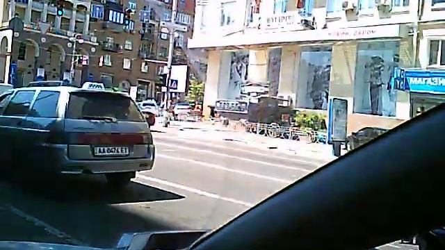 Агрессивный таксист смотреть онлайн