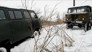 На УАЗах по сугробам! ГАЗ-66 с мотором ВАЗ выручил! Оn Soviet UAZ all -terrain vehicles on snowdrift