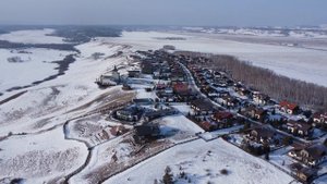 Полёт над поселком Шамони, замок посреди тайги, февраль 2024