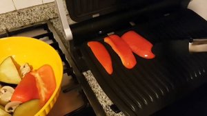 Рыбный стейк и овощи на гриле OptiGril+XL от Tefal
