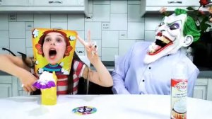 Челлендж Пирог в лицо с ДЖОКЕРОМ!!