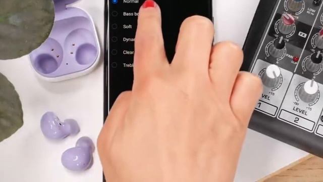 Why You Should Consider the New Galaxy Buds 2? смотреть онлайн