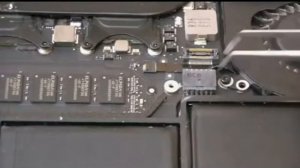 Чистка ноутбука MacBook Air от пыли