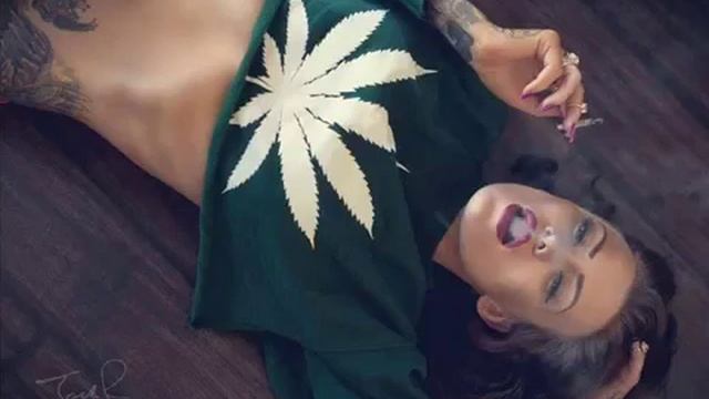 ► Сюзанна Абдулла – Сон-Трава (Ломка) смотреть онлайн