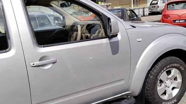 WUQ2322 NISSAN NAVARA 4X2 2.5AT 2010TH