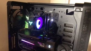 Thermaltake View 37 Case, AORUS Radeon RX 6800 XT MASTER 16G