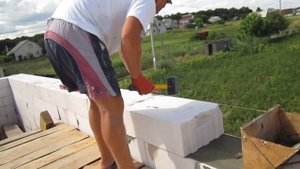 Учимся ложить газоблок под каретку