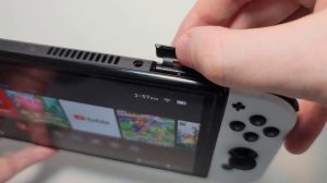 Nintendo Switch OLED: How to Insert / Remove Game Card