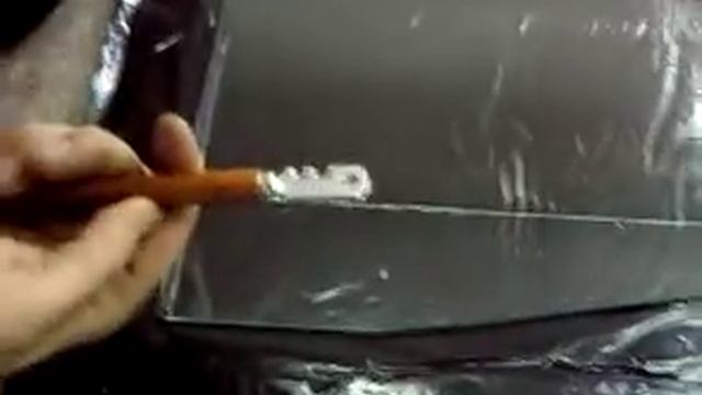 Как ровно отрезать стекло имея только стеклорез.