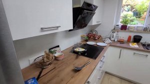 Bosch 60cm Schrägabzugshaube DWK67CM60 So zieht der Rauch und Dampf ab.