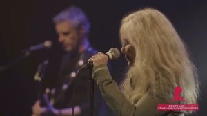 KIM CARNES -  LIVE - 2021 - "GYSPSY HONEYMOON" and "BETTE DAVIS EYES"