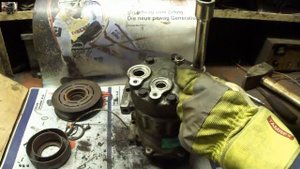 Разборка компессора кондиционера VOLVO FH,FM/AC compressor disassembly
