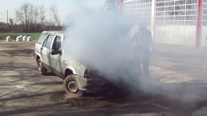 Тушение автомобиля - РАФ 100