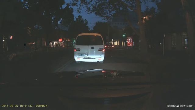 BlackVue DR600GW-HD (Запись ночью через тонированное стекло) смотреть онлайн