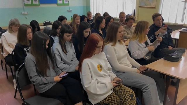 Поздравление с Днем учителя 2022 смотреть онлайн