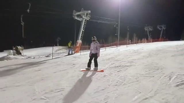 Первое занятие на сноуборде. Видео обучения катанию на сноуборде с нуля.