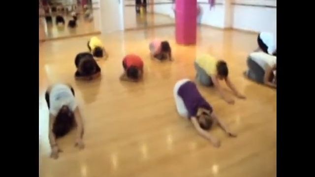 Ifanti Dance School - Yoga & stretch class (for young dancers). смотреть онлайн