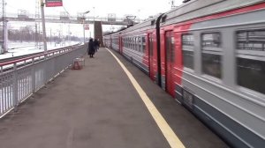 ЭР2Т-7187 и ЭД4М-0043, станция Красный Строитель