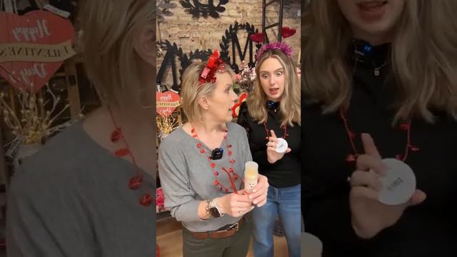 Be our Valentine! 💘 Fall in love with Vday decor and florals! 💕 смотреть онлайн