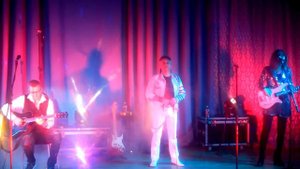 27.11.2019г. г.Тольятти. ВИА ПЯТЫЙ ЭЛЕМЕНТ (г.Тольятти), Денис Кузнецов (скрипка).