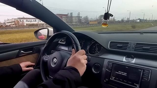 ЭТО СУМАСШЕСТВИЕ!!! ДСГ или МЕХАНИКА??? Октавия А7 1.8 vs Пассат В7 1.8. ГОНКА!!! смотреть онлайн