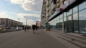 Заметив, что врач выбросил на свалку дорогое пальто, бродяга забрал его себе, а найдя в кармане ЭТО