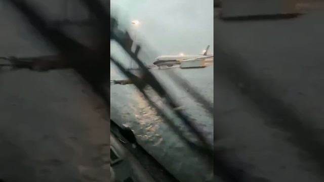 Пекинский аэропорт уходит под воду