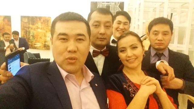 Тамадалар фото сессия учурунда даярдык смотреть онлайн