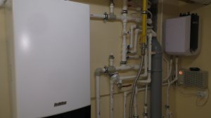 Обустройство котельной в частном доме#boiler room in a private house#私人住宅的锅炉房.mp4