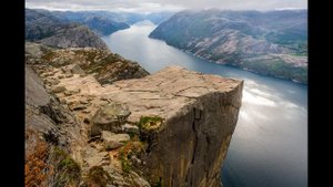 Читаем стих: Лермонтов - "Утес"