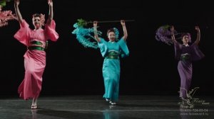 Японское шоу на праздник в Москве - японский танец с глицинией