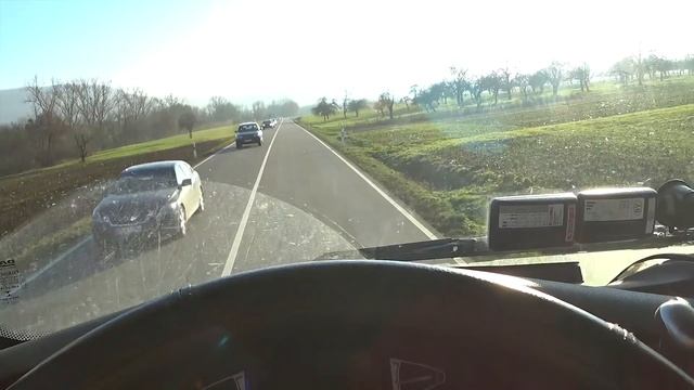 Как проехать на фуре, если везде знаки? Душ за 5 рублей. День грузись-ночь едь. смотреть онлайн