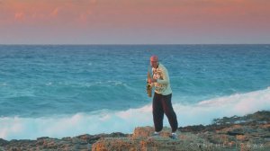 Прекрасное Далёко на саксофоне - музыка из к/ф «Гостья из будущего» Запись саксофона у моря на ветру