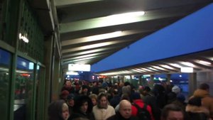 Вход в час-пик на станцию "Выхино" и типичный "Эффект Выхино"