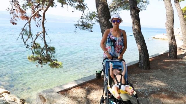 Как лететь самолетом с маленьким ребенком смотреть онлайн