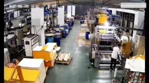 ? FATAL ACCIDENT WITH A ROTATING MACHINE | WORK ACCIDENT CAUGHT ON CAMERA