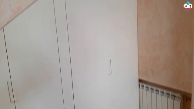 Шкаф под лестницу. Шкаф в прихожую с домиком для собаки