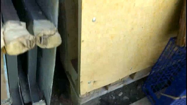 Как сделать сарай из поддонов. Часть 2 | Построй!КА смотреть онлайн