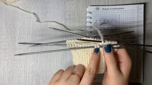 ВАРЕЖКИ СПИЦАМИ\\УЗОР СОТЫ