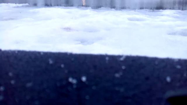 Зимняя рыбалка на летнюю удочку и сильная буря смотреть онлайн