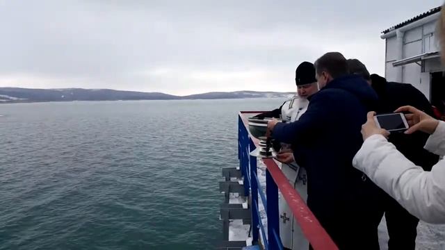 Освящение воды на Сенгилеевском водохранилище2 смотреть онлайн