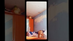 Сестра афигела!сняла на видео мои трусы шлёпнула!