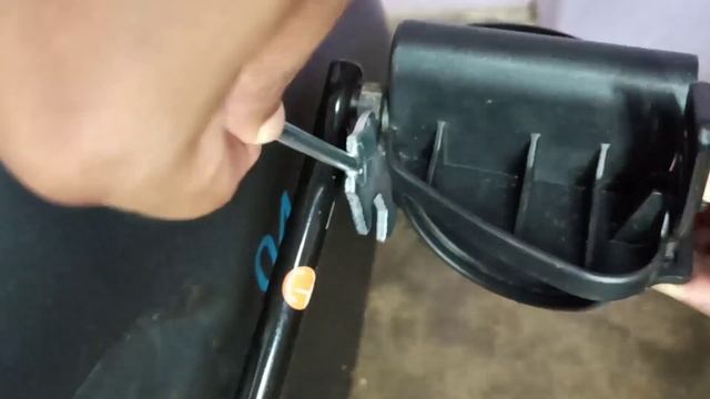 How to Remove and Adjust Pedals of Domyos Exercise Bike смотреть онлайн